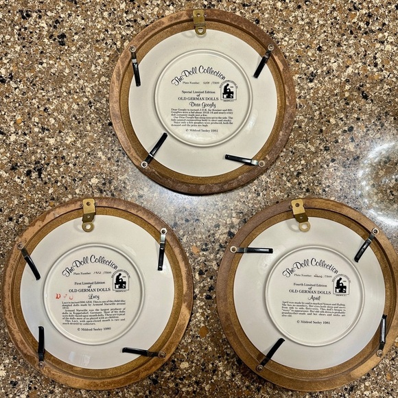 SET/3, VINTAGE, LIMITED EDITION, OLD GERMAN DOLL PLATES BY MILDRED SEELEY - Picture 5 of 8